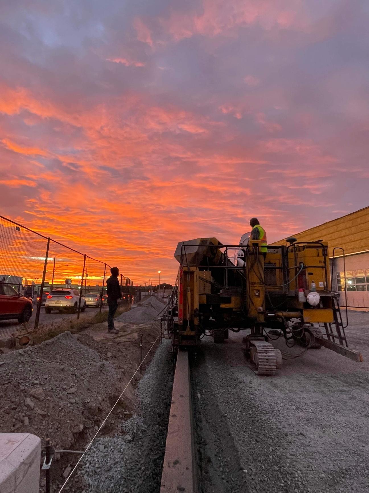 Bordures moulées – soir de chantier